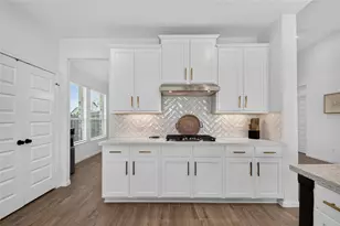 7703 Chacon Pl, Mont Belvieu, TX 77523 - Photo 19