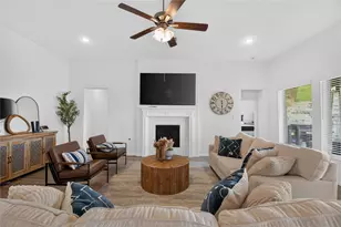 7703 Chacon Pl, Mont Belvieu, TX 77523 - Photo 15