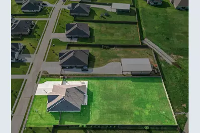 7703 Chacon Place, Mont Belvieu, TX 77523 - Photo 45
