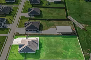 7703 Chacon Pl, Mont Belvieu, TX 77523 - Photo 45
