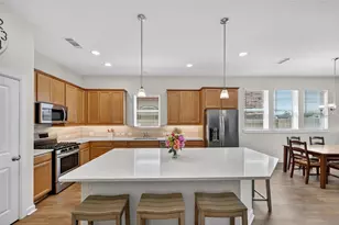 2523 Deerwood Heights Ln, Manvel, TX 77578 - Photo 5