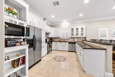 817 W 26th Street, Houston, TX 77008 - Photo 5
