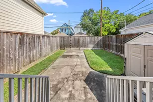 817 W 26th St, Houston, TX 77008 - Photo 19