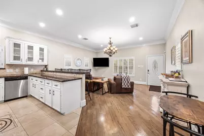 817 W 26th Street, Houston, TX 77008 - Photo 7