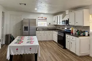 602 Massey Tompkins Rd, Baytown, TX 77521 - Photo 3