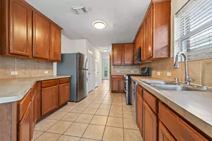 9127 N Ferndale Pl Dr, Houston, TX 77064 - Photo 5