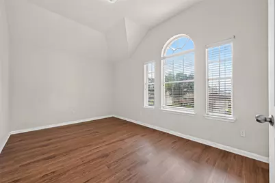 9127 N Ferndale Place Drive, Houston, TX 77064 - Photo 19