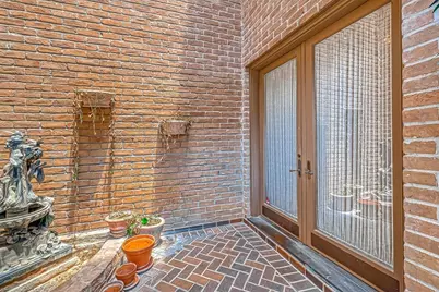 1331 Bissonnet St Street, Houston, TX 77005 - Photo 7