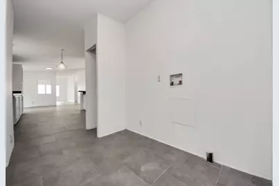 50 S Oak Dr, Cleveland, TX 77328 - Photo 9