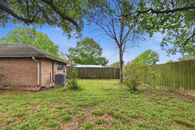 4002 Montego Drive, Baytown, TX 77521 - Photo 15