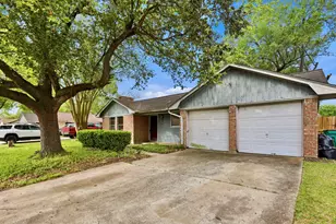 4002 Montego Dr, Baytown, TX 77521 - Photo 3