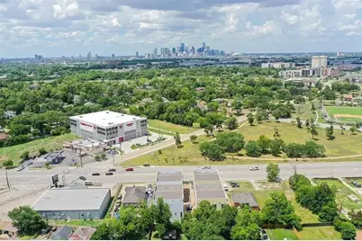 4722 Old Spanish Trail #B202, Houston, TX 77021 - Photo 21