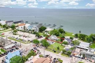 704 6th St, Kemah, TX 77565 - Photo 37