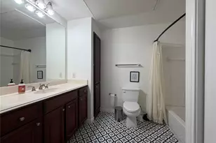 7575 Kirby Dr, Houston, TX 77030 - Photo 15