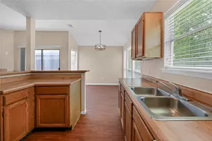 7823 Eastern Bluebird Dr, Humble, TX 77396 - Photo 7