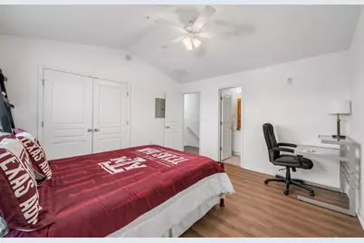 1725 Harvey Mitchell Parkway S #2125, College Station, TX 77840 - Photo 9
