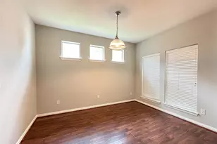 1323 Maple Ace Dr, Katy, TX 77493 - Photo 5