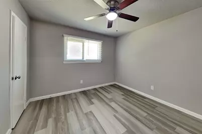 1618 Live Oak Hollow Street, Pearland, TX 77581 - Photo 13