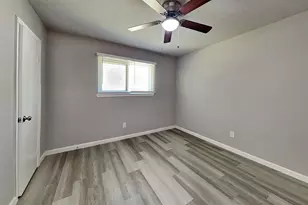 1618 Live Oak Hollow St, Pearland, TX 77581 - Photo 13