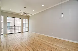 118 McGowen St, Houston, TX 77006 - Photo 9