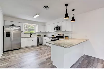 1703 N Roberson Street, Conroe, TX 77301 - Photo 13