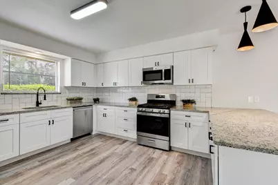 1703 N Roberson Street, Conroe, TX 77301 - Photo 17