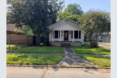 911 7th Street, Orange, TX 77630 - Photo 1