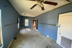 911 7th St, Orange, TX 77630 - Photo 7