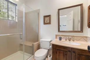 107 E Mirror Ridge Cir, The Woodlands, TX 77382 - Photo 35