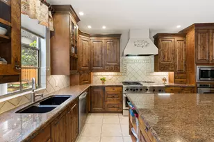 107 E Mirror Ridge Cir, The Woodlands, TX 77382 - Photo 21