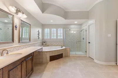 107 E Mirror Ridge Circle, The Woodlands, TX 77382 - Photo 33