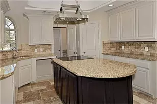 513 Cactus Dr, Conroe, TX 77385 - Photo 9