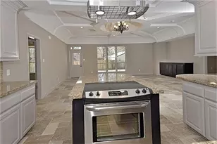 513 Cactus Dr, Conroe, TX 77385 - Photo 11