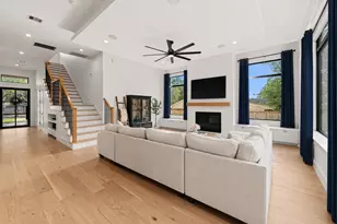 5247 Beechnut St, Houston, TX 77096 - Photo 9