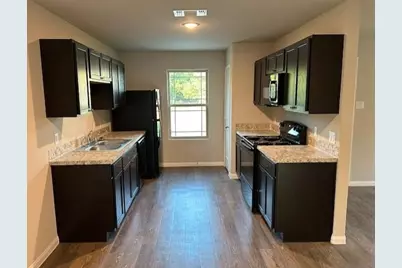 2812 J P Davis Avenue, Bay City, TX 77414 - Photo 7