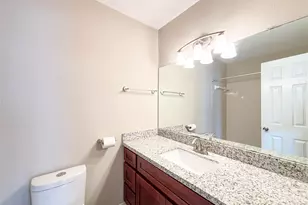 8020 Braesmain Dr, Houston, TX 77025 - Photo 15