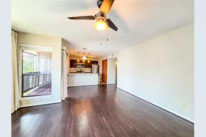 8020 Braesmain Drive #1604, Houston, TX 77025 - Photo 5