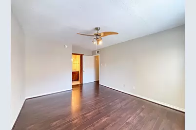 8020 Braesmain Drive #1604, Houston, TX 77025 - Photo 19