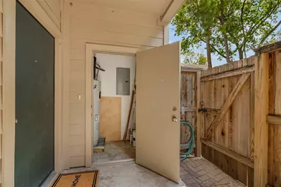 1100 Augusta Drive #83, Houston, TX 77057 - Photo 23