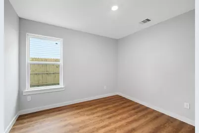 6617 Bacher Street #B, Houston, TX 77028 - Photo 9