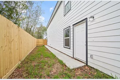 6617 Bacher Street #B, Houston, TX 77028 - Photo 23