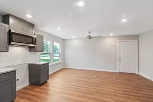 6617 Bacher St, Houston, TX 77028 - Photo 7