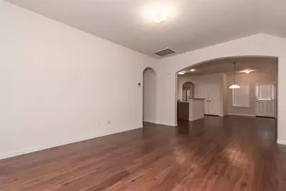 5515 Amelia Plantation Drive, Katy, TX 77449 - Photo 5