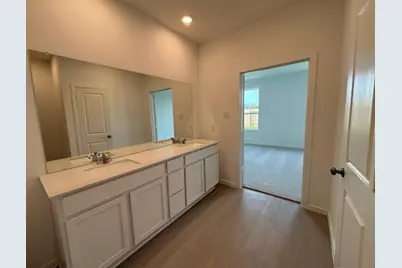 516 Robin Street, Angleton, TX 77515 - Photo 7