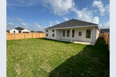 516 Robin Street, Angleton, TX 77515 - Photo 19