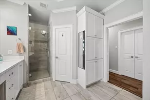 118 E 27th St, Houston, TX 77008 - Photo 17