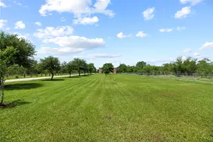 523 Moore Bar Rd, Rosenberg, TX 77471 - Photo 3