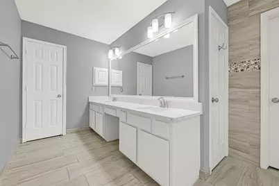 12902 Chalfield Circle, Houston, TX 77044 - Photo 25