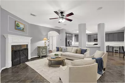 12902 Chalfield Circle, Houston, TX 77044 - Photo 9