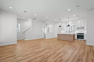 2706 Grand Fountains Dr, Houston, TX 77054 - Photo 17